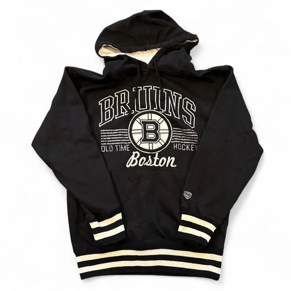 Boston Bruins M Old Time Hockey Black Hoodie with Embroidered Logo - Picture 1 of 5